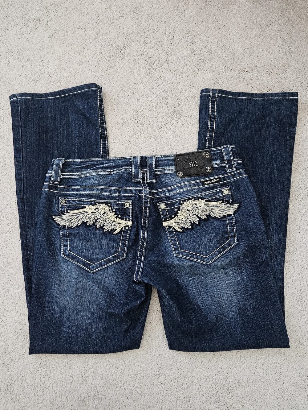 Miss Me Boot Angel Wings Embellished Rhinestone Dark Wash Denim Jeans Women 31